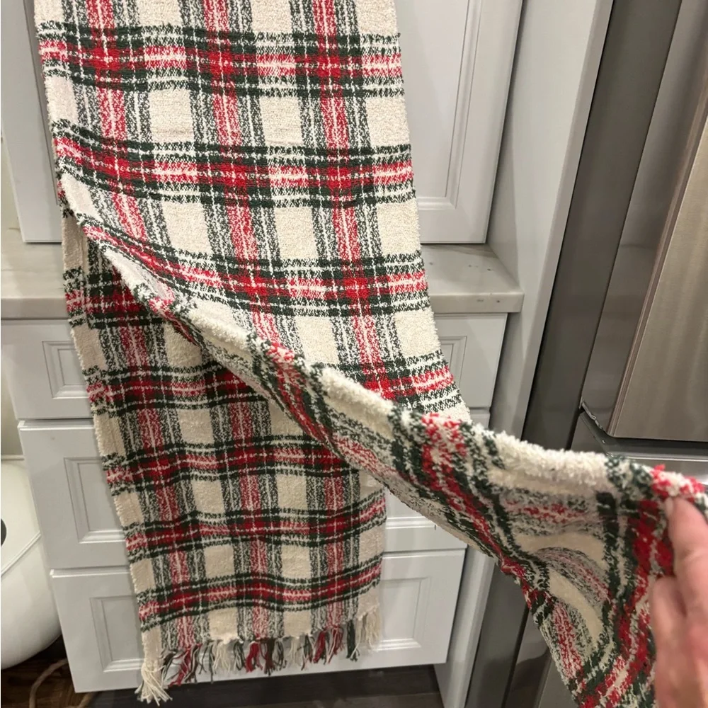 Plaid Red and Green HomeTable Runner NWT